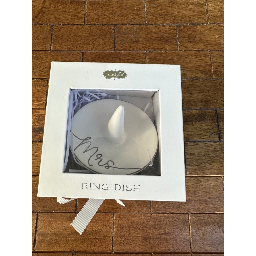 Mud Pie Mrs Ring Dish Ceramic White Wedding Engagement Bridal Shower Gift New